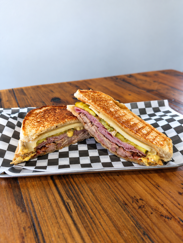 Cubano.